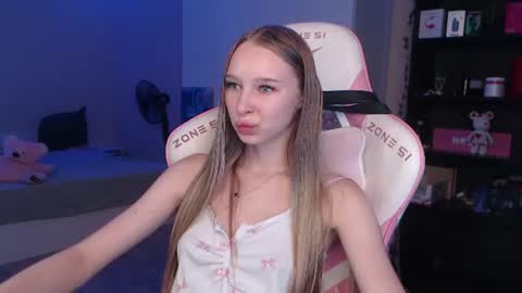 kitsuneyX online show from July 2026 11:45:01 PM