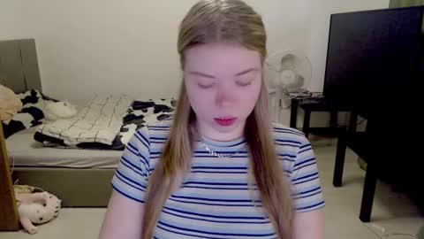 Jennyblonde and Emmabrunette online show from December 2024 11:43:02 AM