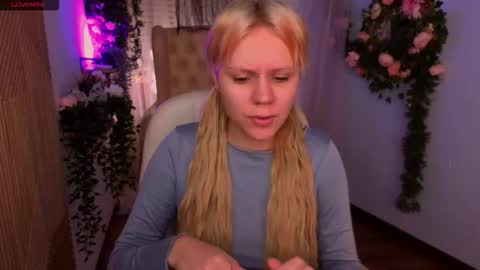 Snapshot of kitten_murray chatting on November 2025 05:28:02 AM barbara online show from November 2025 05:28:02 AM