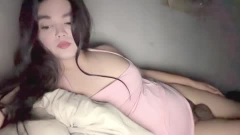 kittenkwen online show from May 2026 07:25:02 AM