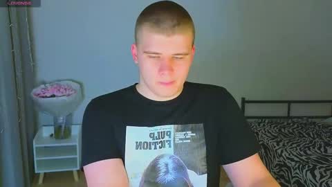 Vlad online show from October 2025 08:32:01 PM