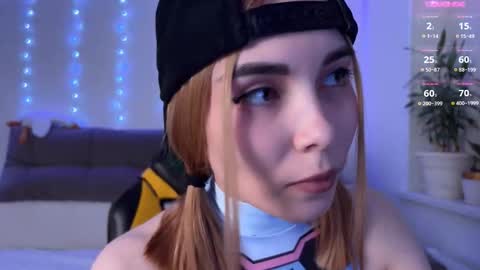 Snapshot of kittie_bear chatting on February 2026 02:51:01 PM Veronica online show from February 2026 02:51:01 PM