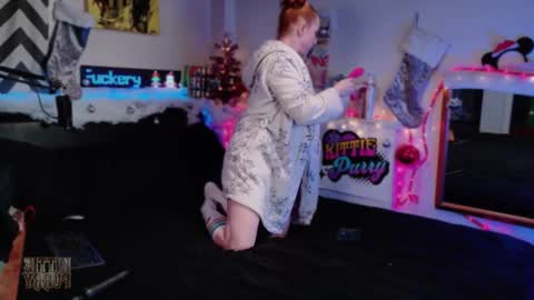 Kittie Purry online show from December 2025 05:14:01 AM