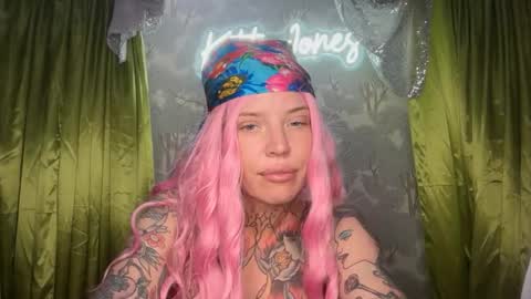Snapshot of kittjones33 chatting on May 2026 04:23:01 PM kittjones33 online show from May 2026 04:23:01 PM