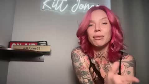 Snapshot of kittjones33 chatting on June 2026 04:54:01 PM kittjones33 online show from June 2026 04:54:01 PM