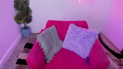 dayana online show from July 2026 03:04:01 AM