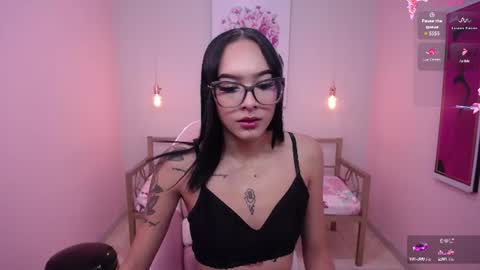 Snapshot of kitty1_xx_ chatting on June 2026 07:56:01 PM PVT 12TK 02PM - 9PM COLOMBIA online show from June 2026 07:56:01 PM