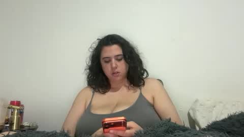 kitty3202 online show from June 2026 02:33:02 AM