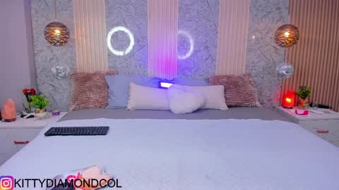 kitty__diamond_ online show from April 2026 02:16:01 AM