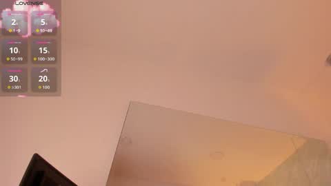 Kitty  online show from May 2026 06:43:01 AM