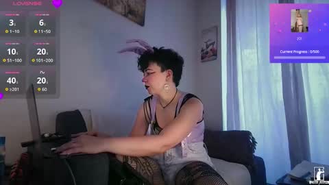 Snapshot of kitty_fitty29 chatting on February 2026 09:49:02 PM kitty_fitty29 online show from February 2026 09:49:02 PM