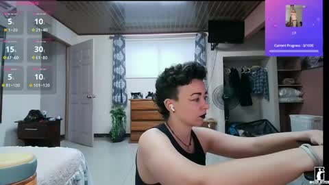 Snapshot of kitty_fitty29 chatting on May 2026 11:34:01 PM kitty_fitty29 online show from May 2026 11:34:01 PM