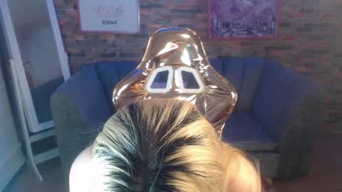 Snapshot of kitty_fox_b chatting on December 2024 03:53:02 PM kitty_fox_b online show from December 2024 03:53:02 PM