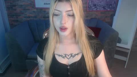 Snapshot of kitty_fox_b chatting on January 2025 12:32:02 PM kitty_fox_b online show from January 2025 12:32:02 PM