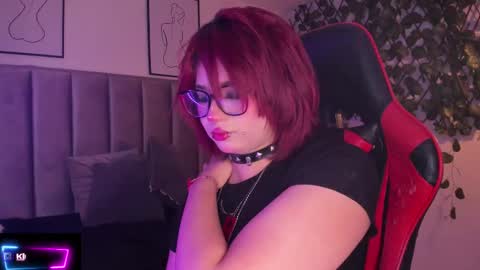 Snapshot of kitty_gang chatting on September 2025 02:35:01 AM Camila online show from September 2025 02:35:01 AM