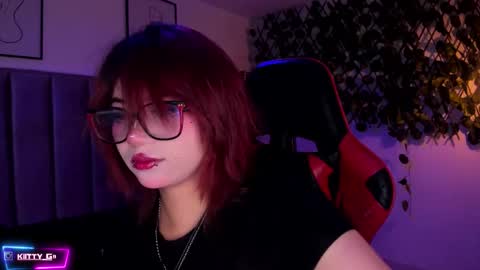 Snapshot of kitty_gang chatting on November 2025 02:23:01 AM Camila online show from November 2025 02:23:01 AM