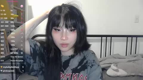 Snapshot of kitty_krush chatting on September 2025 01:09:01 AM Kitty online show from September 2025 01:09:01 AM