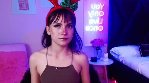Snapshot of kitty_madness chatting on December 2025 08:16:02 PM KITTY online show from December 2025 08:16:02 PM