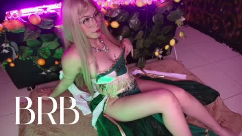 Snapshot of kitty_malach chatting on April 2026 02:44:01 AM Kitty online show from April 2026 02:44:01 AM