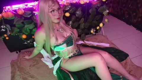 Snapshot of kitty_malach chatting on April 2026 02:17:02 AM Kitty online show from April 2026 02:17:02 AM