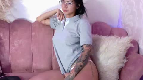 kitty_nicolle online show from July 2026 01:17:01 PM