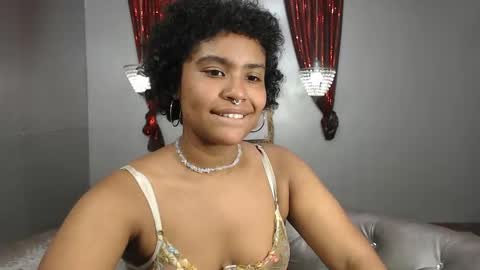 Snapshot of kitty_pervertedx chatting on January 2025 01:05:02 AM kitty online show from January 2025 01:05:02 AM