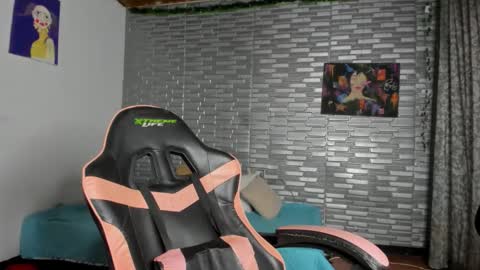 violet online show from April 2026 02:34:01 AM