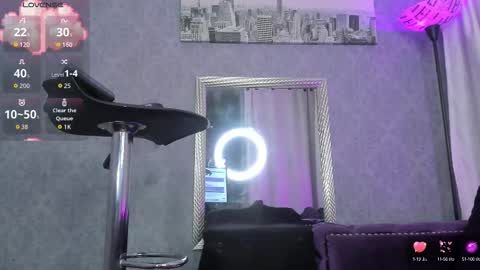 Kendall Saray   online show from October 2025 04:44:02 AM