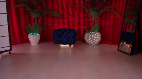 Snapshot of kittycaitlin chatting on September 2025 07:29:01 PM Katya online show from September 2025 07:29:01 PM