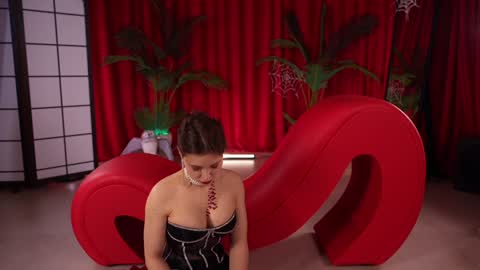 Snapshot of kittycaitlin chatting on October 2025 06:04:01 PM Katya online show from October 2025 06:04:01 PM