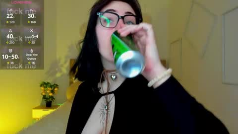 Shira online show from April 2026 05:40:02 AM