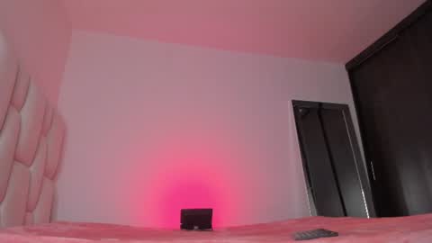 Snapshot of kittyerotica chatting on June 2026 09:04:01 PM kittyerotica online show from June 2026 09:04:01 PM