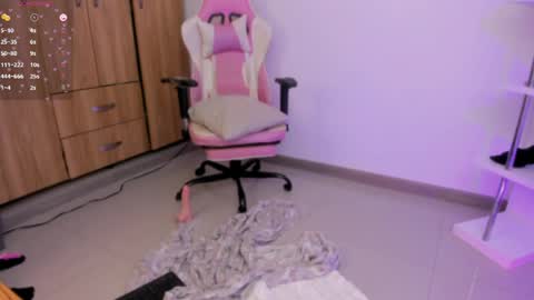 kitty online show from May 2026 10:47:01 PM
