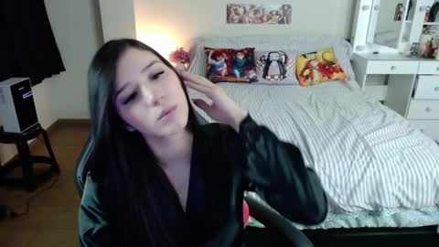 Snapshot of kittykat18x chatting on April 2026 08:22:01 PM Isabel online show from April 2026 08:22:01 PM