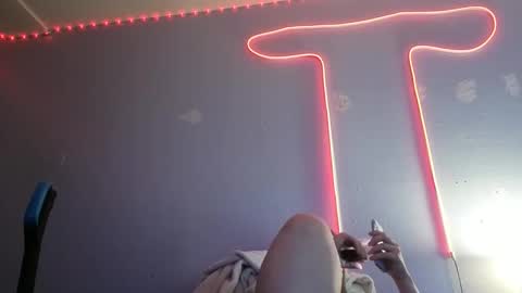 kittykat 1999 online show from October 2025 08:59:01 AM