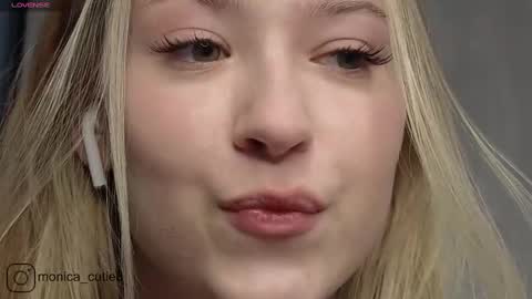 Snapshot of kittyloffe chatting on December 2024 10:12:01 AM Monika online show from December 2024 10:12:01 AM