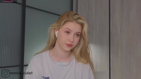 Snapshot of kittyloffe chatting on March 2025 04:38:02 AM Monika online show from March 2025 04:38:02 AM