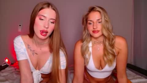 Mona  Sophia online show from July 2026 04:00:01 PM