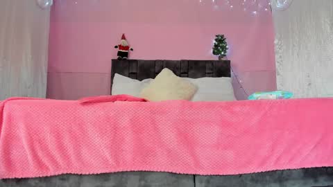 kitty  online show from December 2024 04:22:01 PM