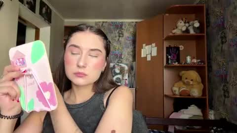 Molly online show from July 2026 08:49:02 AM