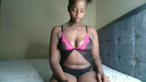 Kittypettite online show from September 2025 03:48:02 PM