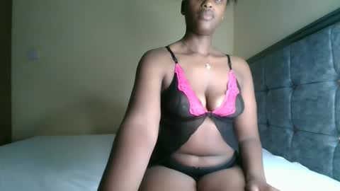 Kittypettite online show from September 2025 04:01:02 PM