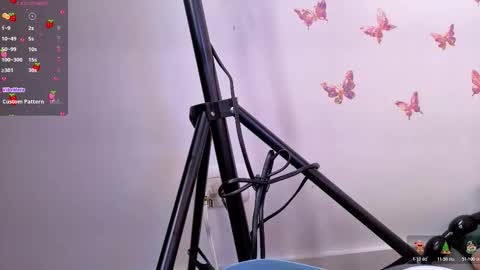 Kitty online show from November 2025 12:10:02 AM