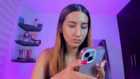 kitty online show from October 2025 06:23:02 AM