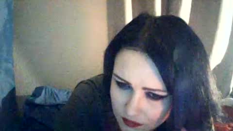 SummerT online show from June 2026 07:16:01 PM