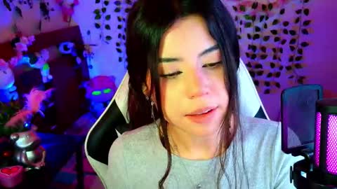 Kittyuwu  online show from November 2025 07:24:01 PM