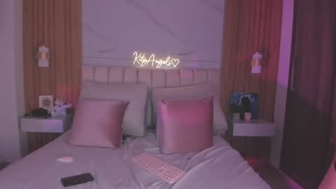 Angel Independent Model online show from July 2026 03:23:01 AM