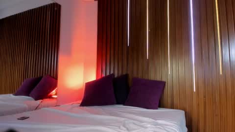 Kitty Hill online show from March 2025 07:14:02 AM