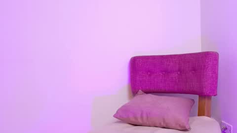 Kitty Hill online show from November 2025 05:32:02 AM