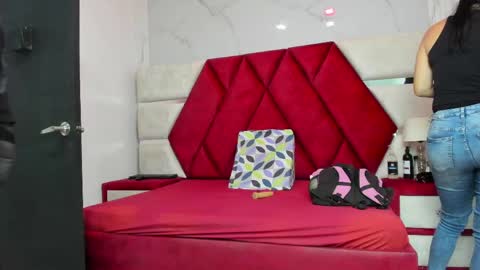 Luisa y Jairo online show from May 2026 12:13:02 PM